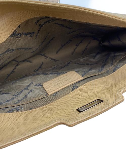 Salvatore Ferragamo（サルヴァトーレ フェラガモ）Salvatore Ferragamo (サルヴァトーレ フェラガモ) ガンチーニハンドバッグ ベージュの古着・服飾アイテム