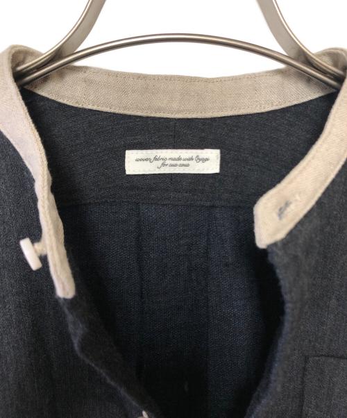 SUS-SOUS（シュス）SUS-SOUS (シュス) グランパシャツ ブラック×グレー サイズ:SIZE 5の古着・服飾アイテム