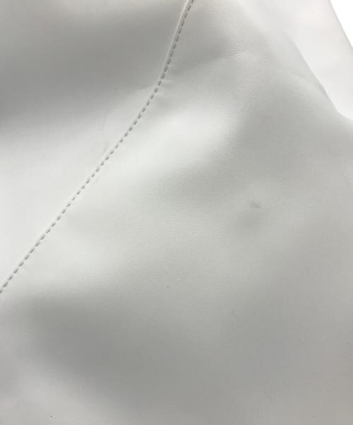MM6 Maison Margiela（エムエムシックスメゾンマルジェラ）MM6 Maison Margiela (エムエムシックス メゾンマルジェラ) トートバッグ ホワイトの古着・服飾アイテム