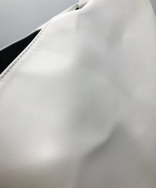 MM6 Maison Margiela（エムエムシックスメゾンマルジェラ）MM6 Maison Margiela (エムエムシックス メゾンマルジェラ) トートバッグ ホワイトの古着・服飾アイテム