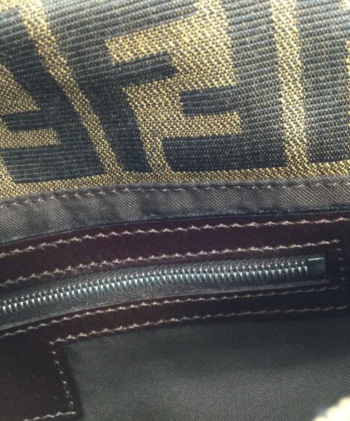 FENDI（フェンディ）FENDI (フェンディ) ズッカ マンマバケット セミショルダーバッグ ブラウンの古着・服飾アイテム