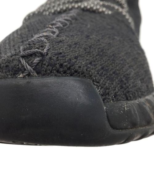 adidas（アディダス）adidas (アディダス) YEEZY BOOST 350 V2 BLACK ブラック サイズ:US9 1/2、UK9、FR43 1/3、JP275、CHN265の古着・服飾アイテム