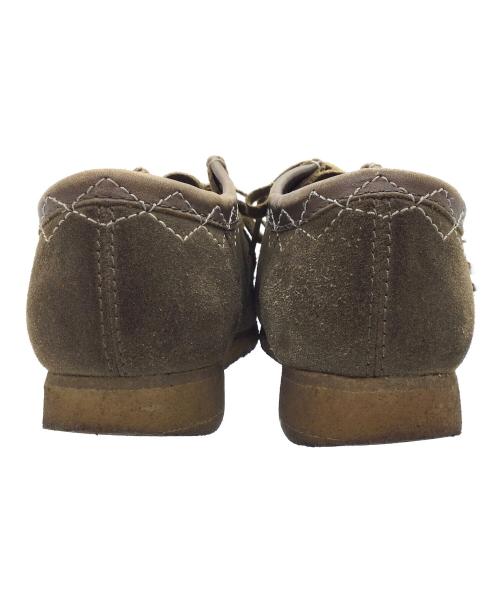 CLARKS（クラークス）CLARKS (クラークス) ワラビーシューズ カーキ サイズ:UK6 1/2G、US7 1/2M、EU40、CN250 2.5の古着・服飾アイテム