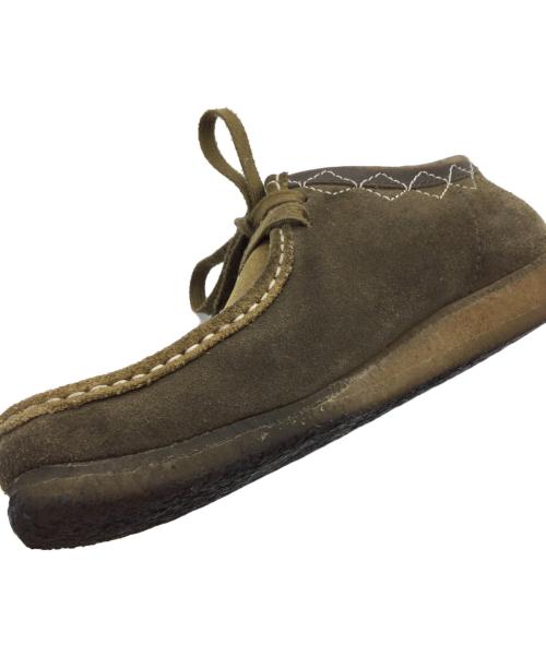 CLARKS（クラークス）CLARKS (クラークス) ワラビーシューズ カーキ サイズ:UK6 1/2G、US7 1/2M、EU40、CN250 2.5の古着・服飾アイテム