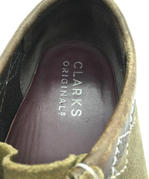 CLARKS（クラークス）CLARKS (クラークス) ワラビーシューズ カーキ サイズ:UK6 1/2G、US7 1/2M、EU40、CN250 2.5の古着・服飾アイテム
