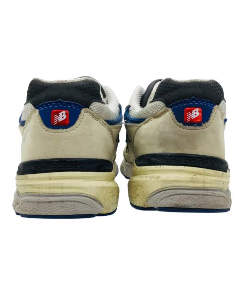 NEW BALANCE（ニューバランス）NEW BALANCE (ニューバランス) M990WB3 ホワイト×ブルー サイズ:US10、UK09 1/2、EU44、CM28の古着・服飾アイテム
