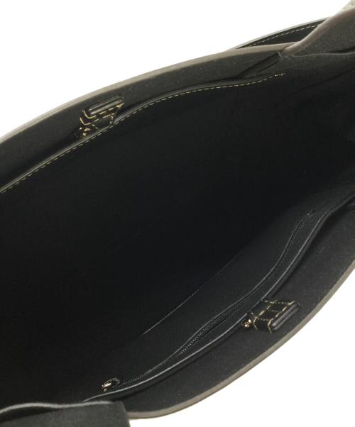 FURLA（フルラ）FURLA (フルラ) ショルダートートバッグ ブラックの古着・服飾アイテム