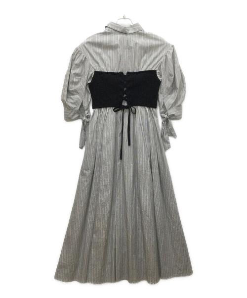 Lily Brown（リリーブラウン）Lily Brown (リリーブラウン) LWFO231212 ビスチェドッキングワンピース ブラック×ホワイト サイズ:Fの古着・服飾アイテム