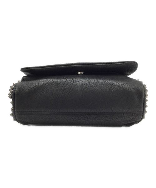 MCM（エムシーエム）MCM (エムシーエム) スタッズショルダーバッグ ブラックの古着・服飾アイテム