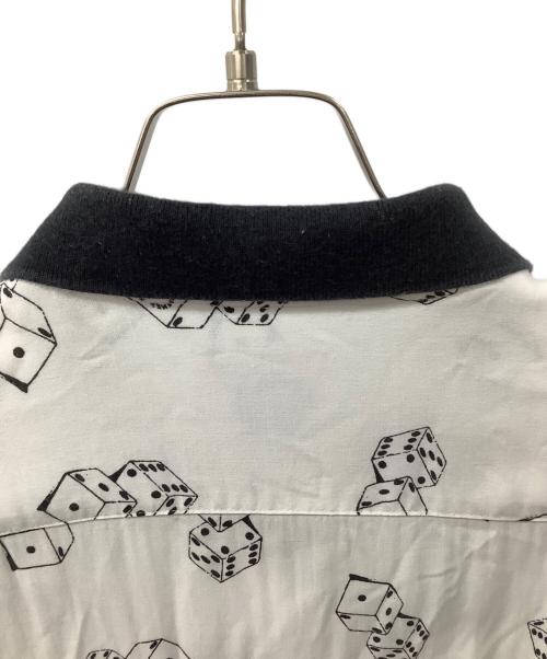 SUPREME（シュプリーム）SUPREME (シュプリーム) 半袖シャツ ホワイト×ブラック サイズ:XLの古着・服飾アイテム