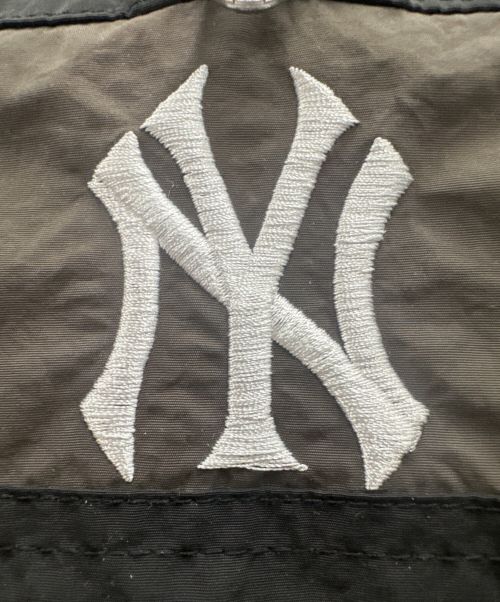 PERUSHU（ペルーシュ）Perushu (ペルーシュ) MLB (エムエルビー) ナイロンアノラックプルオーバー ブラウン×ブラック サイズ:Lの古着・服飾アイテム