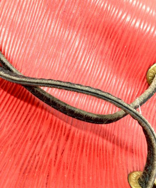 LOUIS VUITTON（ルイ ヴィトン）LOUIS VUITTON (ルイ ヴィトン) 巾着ショルダーバッグ カスティリアンレッド ノワールの古着・服飾アイテム