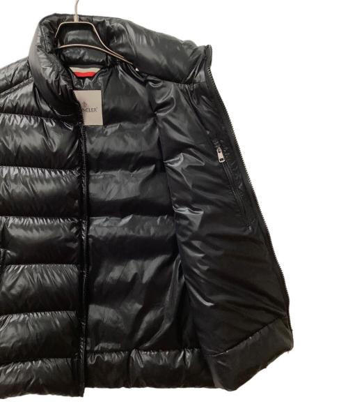 MONCLER GENIUS（モンクレール ジーニアス）MONCLER GENIUS (モンクレール ジーニアス) AWAKE (アウェイク) バックロゴシャイニーナイロンダウンベスト ブラック サイズ:Lの古着・服飾アイテム