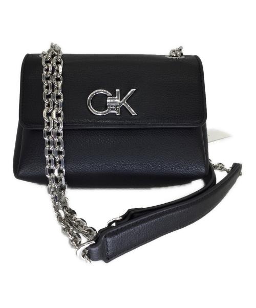 Calvin Klein（カルバンクライン）Calvin Klein (カルバンクライン) ロゴプレートショルダーバッグ ブラック×シルバー 未使用品の古着・服飾アイテム