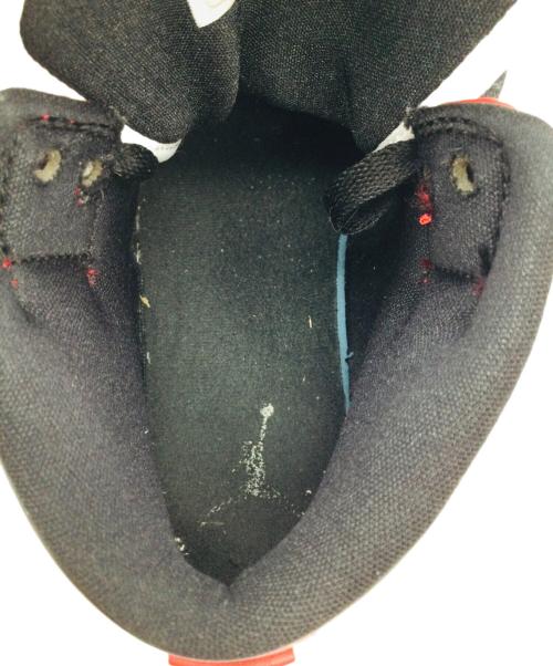 NIKE（ナイキ）NIKE (ナイキ) AIR JORDAN 1 MID レッド×ブラック サイズ:US7、UK6の古着・服飾アイテム