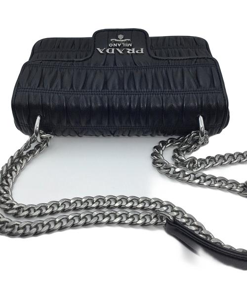 PRADA（プラダ）PRADA (プラダ) ナッパゴフレチェーンショルダーバッグ ブラックの古着・服飾アイテム