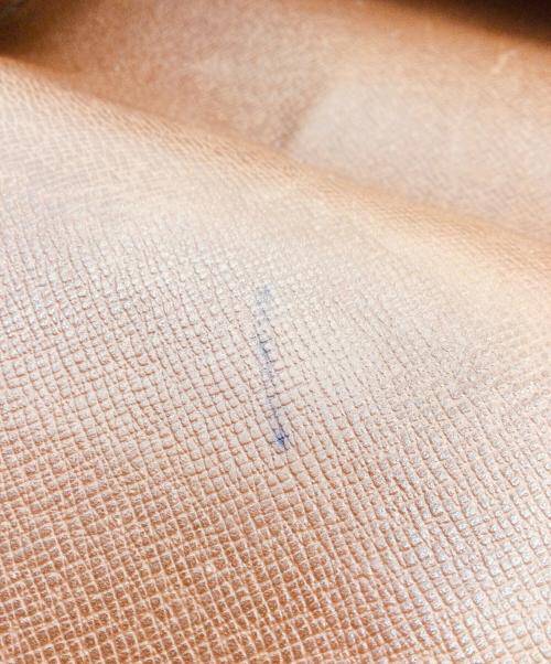 LOUIS VUITTON（ルイ ヴィトン）LOUIS VUITTON (ルイ ヴィトン) カルトシエールMMの古着・服飾アイテム