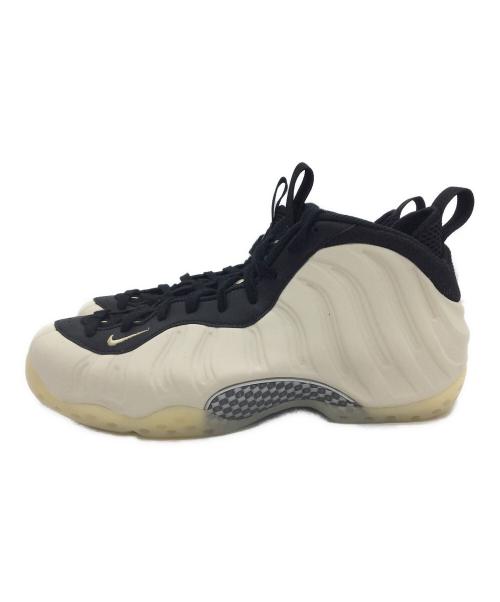 NIKE（ナイキ）NIKE (ナイキ) スニーカー ホワイト×ブラック サイズ:US8.5、UK7.5、EUR42、cm26.5、BR40、CN265（2.5）の古着・服飾アイテム