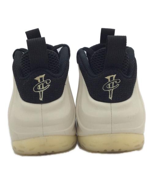 NIKE（ナイキ）NIKE (ナイキ) スニーカー ホワイト×ブラック サイズ:US8.5、UK7.5、EUR42、cm26.5、BR40、CN265（2.5）の古着・服飾アイテム