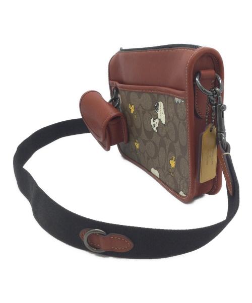 COACH（コーチ）COACH (コーチ) PEANUTS (ピーナッツ) ショルダーバッグ ブラウンの古着・服飾アイテム