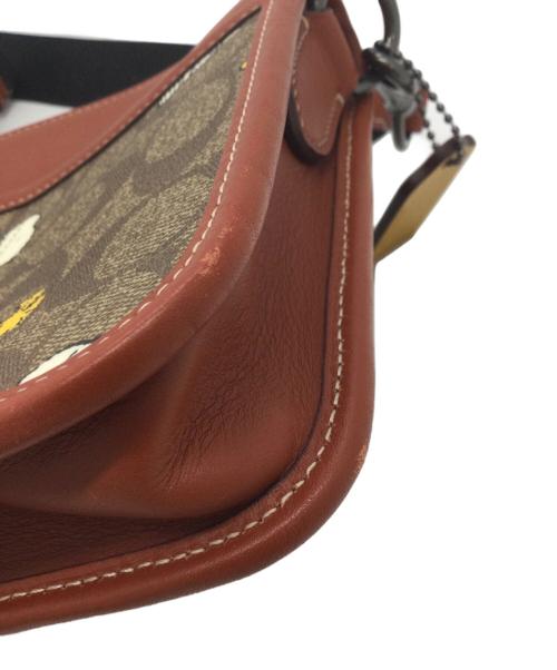 COACH（コーチ）COACH (コーチ) PEANUTS (ピーナッツ) ショルダーバッグ ブラウンの古着・服飾アイテム