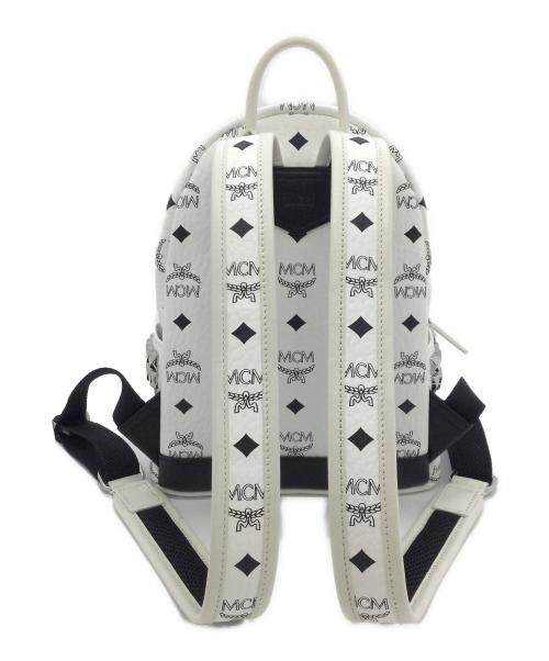 MCM（エムシーエム）MCM (エムシーエム) サイドスタッズ バックパック ホワイトの古着・服飾アイテム