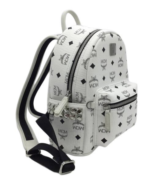 MCM（エムシーエム）MCM (エムシーエム) サイドスタッズ バックパック ホワイトの古着・服飾アイテム