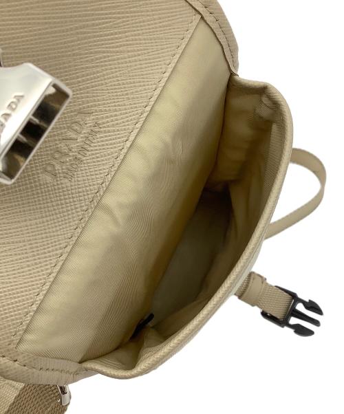 PRADA（プラダ）PRADA (プラダ) ショルダーポーチ ベージュの古着・服飾アイテム