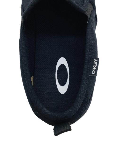 OAKLEY（オークリー）OAKLEY (オークリー) B1B Classic Slip On ブラック サイズ:US10.5、UK9.5、EU44.5、CM28.5、MM285 未使用品の古着・服飾アイテム