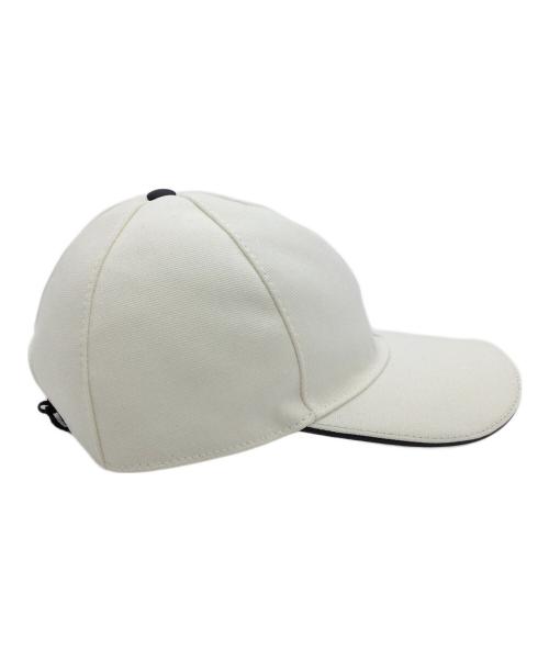 GUCCI（グッチ）GUCCI (グッチ) キャップ ホワイトの古着・服飾アイテム