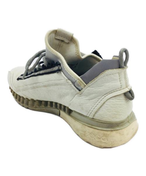 ECCO（エコー）ECCO (エコー) FSDX FUSED ホワイト サイズ:EU37、US6、UK4.5、CN235(2)の古着・服飾アイテム