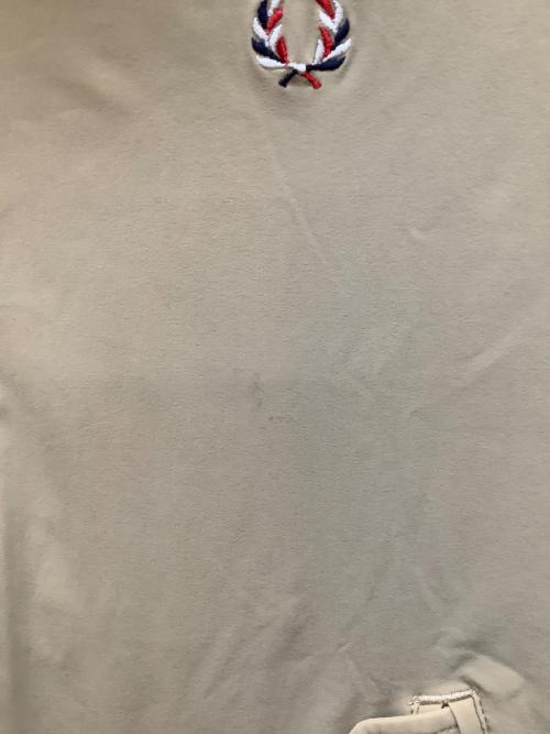 FRED PERRY（フレッドペリー）FRED PERRY (フレッドペリー) FZ2596 ブルゾン ベージュ サイズ:Mの古着・服飾アイテム