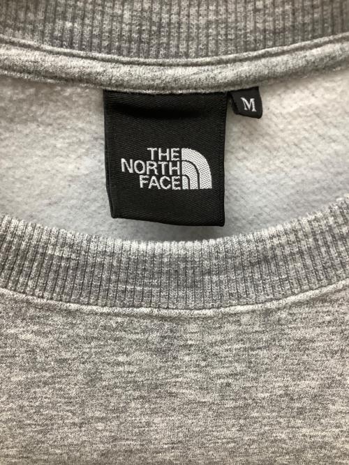 THE NORTH FACE（ザ ノース フェイス）THE NORTH FACE (ザ ノース フェイス) NT62231　SQUARE LOGO CREW ライトグレー サイズ:Mの古着・服飾アイテム