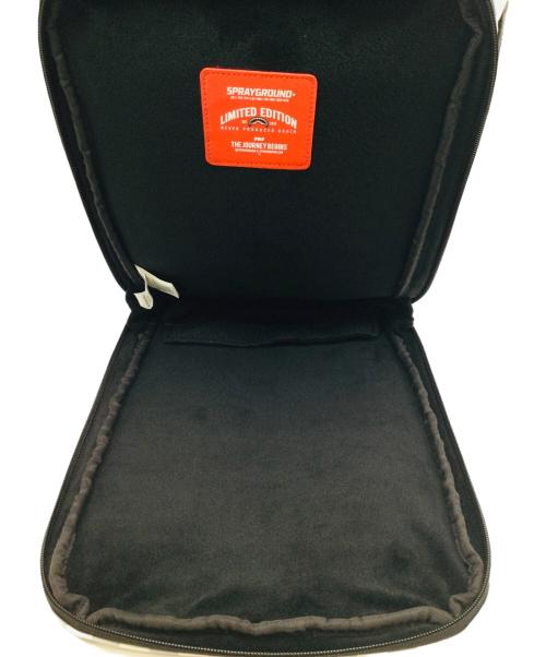 SPRAYGROUND（スプレーグランド）SPRAYGROUND (スプレーグランド) リュック グレー×ベージュ 未使用品の古着・服飾アイテム