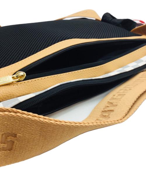 SPRAYGROUND（スプレーグランド）SPRAYGROUND (スプレーグランド) リュック グレー×ベージュ 未使用品の古着・服飾アイテム