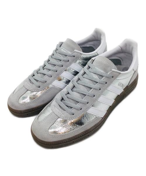 adidas（アディダス）adidas (アディダス) HANDBALL SPEZIAL シルバー×ホワイト サイズ:US6、UK5 1/2、FR38 2/3、JP240、CHN235の古着・服飾アイテム