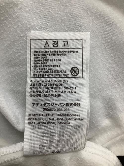 adidas（アディダス）adidas (アディダス) IN9042　BOSグラフィックレイヤードセットシャツ ホワイト サイズ:2XLの古着・服飾アイテム