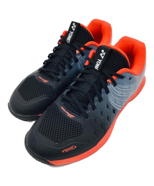 YONEX（ヨネックス）YONEX (ヨネックス) パワークッションエアラスダッシュ4 ワイド GC ブラック×オレンジ サイズ:CHN250(3.0)、CM25.0、EUR39.5、UK6 1/2、US M7、US W8 1/2の古着・服飾アイテム