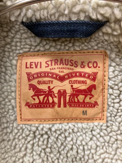 LEVI'S（リーバイス）LEVI'S (リーバイス) 裏ボアデニムジャケット ネイビー サイズ:Mの古着・服飾アイテム