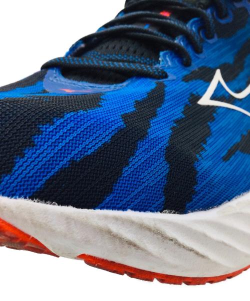 MIZUNO（ミズノ）MIZUNO (ミズノ) WAVE RIDER 28 ブルー×レッド サイズ:US8、UK7、EURO40.5、BRA39.5、JP26.0の古着・服飾アイテム