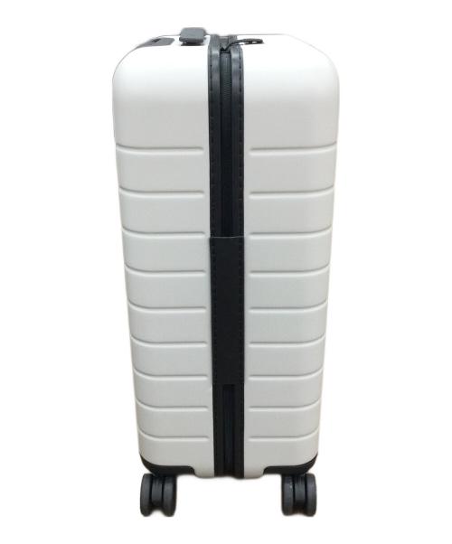 AWAY（アウェイ）AWAY (アウェイ) スーツケース ライトグレーの古着・服飾アイテム