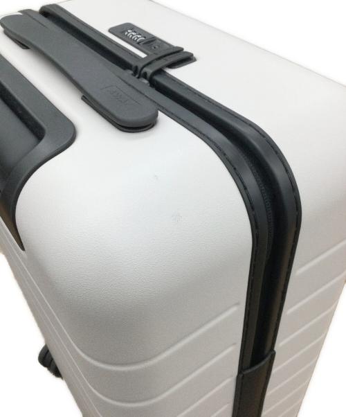 AWAY（アウェイ）AWAY (アウェイ) スーツケース ライトグレーの古着・服飾アイテム