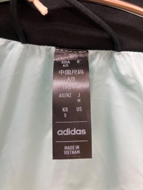 adidas（アディダス）adidas (アディダス) IB1077　中綿ジャケット スカイブルー サイズ:Mの古着・服飾アイテム