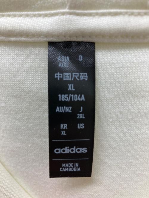 adidas（アディダス）adidas (アディダス) IY6577　プルオーバーパーカー ホワイト サイズ:2XLの古着・服飾アイテム