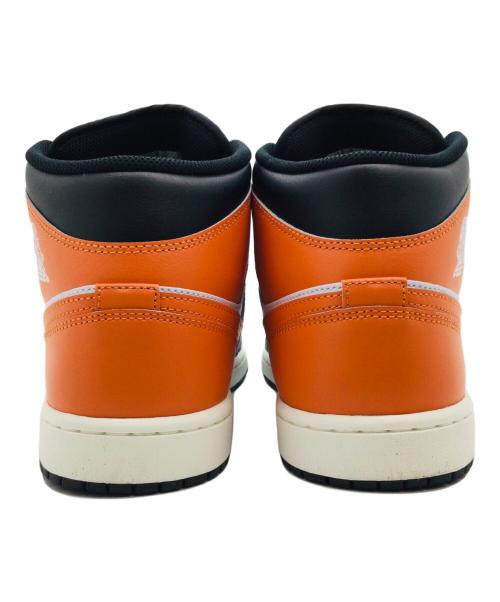 NIKE（ナイキ）NIKE (ナイキ) Air Jordan 1 Mid ホワイト×オレンジ サイズ:US10.5、UK9.5、EUR44.5、cm28.5、BR42.5、CN285の古着・服飾アイテム