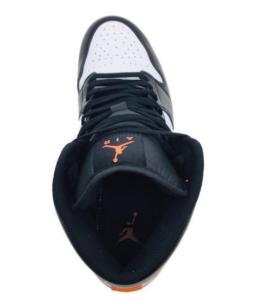 NIKE（ナイキ）NIKE (ナイキ) Air Jordan 1 Mid ホワイト×オレンジ サイズ:US10.5、UK9.5、EUR44.5、cm28.5、BR42.5、CN285の古着・服飾アイテム