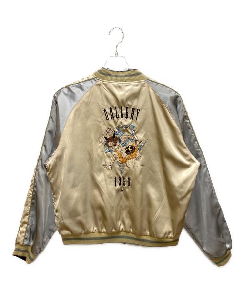 G1950（ギャラリーナインティーンフィフティ）G1950 (ギャラリーナインティーンフィフティ) FRAGMENT DESIGN (フラグメントデザイン) スカジャン ベージュ×グレー サイズ:品質ﾀｸﾞ無い為不明の古着・服飾アイテム