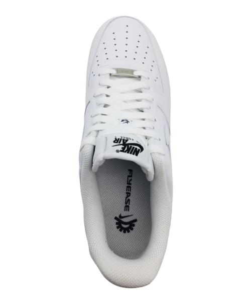 NIKE（ナイキ）NIKE (ナイキ) AIR FORCE 1 '07 FlyEase ホワイト サイズ:US9.5、UK8.5、EUR43、cm27.5、BR41、CN275(2.5) 未使用品の古着・服飾アイテム