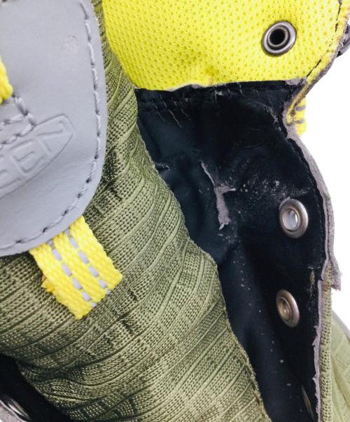 KEEN（キーン）KEEN (キーン) トレッキングシューズ カーキ×イエロー サイズ:EU38.5、US8、UK5.5、CM25の古着・服飾アイテム