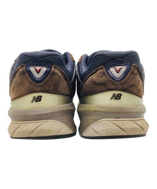 NEW BALANCE（ニューバランス）NEW BALANCE (ニューバランス) W990NV5 ブラウン×ネイビー サイズ:US07、UK05、EU37.5、CM24の古着・服飾アイテム